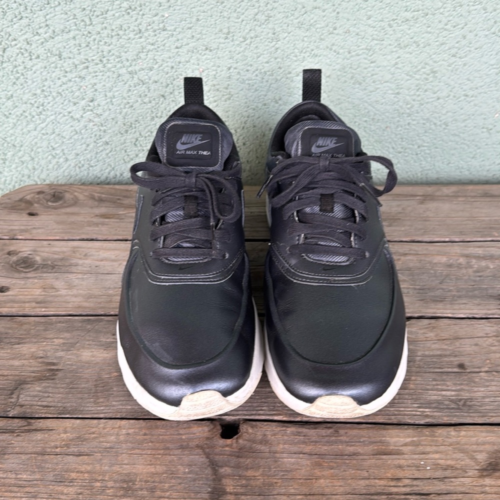 Nike Air Max Thea SE Black Metallic Hematite Size 9 (EUC)